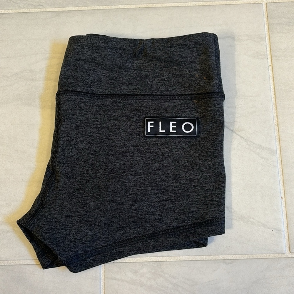 Fleo Shorts